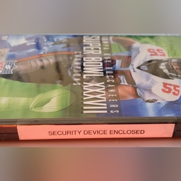 Tampa Bay Buccaneers Super Bowl XXXVII DVD 37 Champions (2003) - Picture 4 of 4